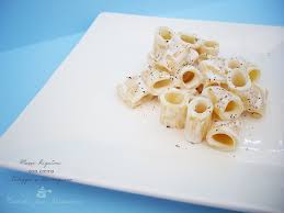 Mezzi Rigatoni Con Crema Di Taleggio E Parmigiano