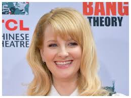 Here's some more petite celebrities I feel future generations will admire  and love: 5' Sheena Easton 5'3' Rosemary Casals 4'10' Julie Krone 5'3'  Melissa Manchester 5'3' Shannen Doherty and 5'3' Joyce Bulifant.