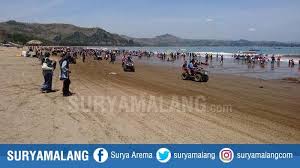 Pantai gemah yang indah di bingkai hamparan pasir cokelat. Dulu Hutan Tempat Penemuan Mayat Kini Pantai Gemah Jadi Destinasi Wisata Ramai Di Tulungagung Surya Malang