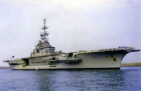 Http Www Shipspotting Com Photos Middle 2 4 0 1925042 Jpg Navire De Guerre Marine De Guerre Marine Militaire