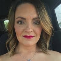 Julie Santucci's Instagram, Twitter & Facebook