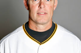 Reds to hire Jay Bell as bench coach