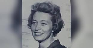 Eunice Carpenter's Instagram, Twitter & Facebook