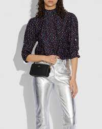 My name is kira, and i'm a graphic designer! Coach Kira Umhangetasche Schwarz Damen Mini Taschen Climissions