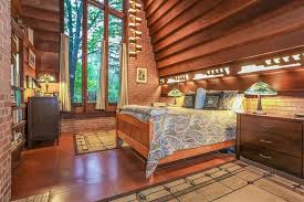 Small Frank Lloyd Wright House Is A Hidden Gem Frank Lloyd Wright Design Frank Lloyd Wright Architecture Frank Lloyd Wright Style
