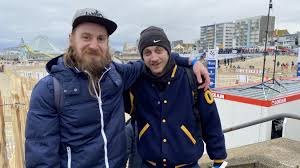 Photo Enduropale 2025 : Anthony et Florian invits sous la tente VIP ...