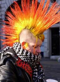 Coupe de cheveux punk femme. 95 Idees De Cheveux Punk Mohawk Hair Filles Punk Mode Punk Punk