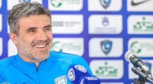 قال الكرواتي زوران ماميتش، المدير الفني للفريق الأول لكرة القدم بنادي الهلال، إن التأهل للمربع الذهبي ببطولة كأس زايد للأندية الأبطال «البطولة العربية»، لم يُسح. ØµØ¯Ù…Ø© Ø¬Ø¯ÙŠØ¯Ø© Ø²ÙˆØ±Ø§Ù† ÙŠÙ‡Ø¯Ø¯ Ø§Ù„Ù‡Ù„Ø§Ù„ Ø¨Ø§Ù„Ù„Ø¬ÙˆØ¡ Ù„Ù„Ù€ ÙÙŠÙØ§ Ø³Ø¹ÙˆØ¯Ù‰ Ø³Ø¨ÙˆØ±Øª