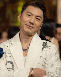 袁偉豪拍片教整pizza做「煮家男」 6千萬清水灣豪宅曝光夫婦巨型壁畫成焦點！