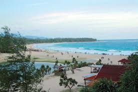 Salah satu spot wisata baru disini adalah alfa momong beach, dengan suguhan panorama pantai menghadap langsung ke samudera hindia. Yuk Buang Penat Di Akhir Pekan Dengan Menginap Di Pantai Lampuuk Semua Halaman Nova