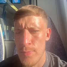 Sam Swain (@OfficialSwainy)