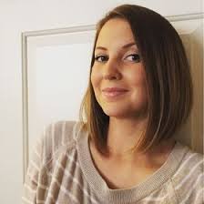 Raquel Burr's Instagram, Twitter & Facebook