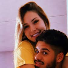 A gente terminou e ela tá castigando todo minuto é videozinho rebolando meu coração não tá aguentando. Ze Felipe Icons Explore Tumblr Posts And Blogs Tumgir