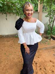 Voir plus d'idées sur le thème model bazin femme, mode africaine, robe africaine. Bazin Deux Tons Model Bazin Femme 2019 Gb Bazin Photos Facebook Voir Plus D Idees Sur Le Theme Mode Africaine Robe Tenue Africaine Mode Africaine Halsovinnaren