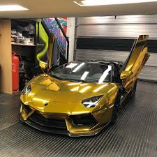 Tutorial oplosan warna candy yellow(gold). Arsenal Star Pierre Emerick Aubameyang Has Plush Lamborghini Re Wrapped By Star Customiser Yiannimize