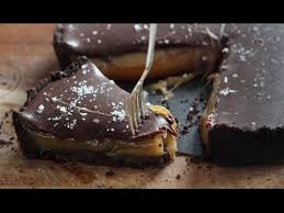 Chocolate Salted Caramel Tart Recipes By Carina Caramel Tart Recipe Salted Caramel Tart Tart Recipes
