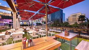 Excellent food, like sizzling steaks and tuscan flatbread, is only exceeded by the cocktail program—which can match up with any in the country. 9 Best Rooftop Bars In Las Vegas 2020 Update