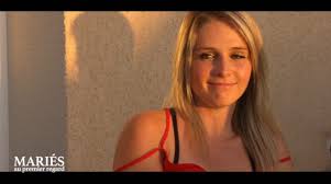 Mélodie annonce à son père (très sévère) qu'elle va épouser un parfait inconnu, c'est le choc. Maries Au Premier Regard Sa Nuit De Noces Elodie Y A Deja Beaucoup Pense Programme Tv