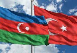 Bayrak, 29 mayıs 1936'da 2994 sayılı türk bayrağı kanunu ile şekillendirilmiş ve türkiye'nin ulusal bayrağı olarak kabul edilmiştir. Azerbaycan Turklerinin Bayraginin Sanli Tarihi Turktoyu Turk Dunyasini Kesfet