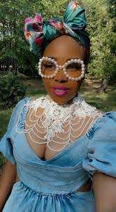 Amelia Ball's Instagram, Twitter & Facebook