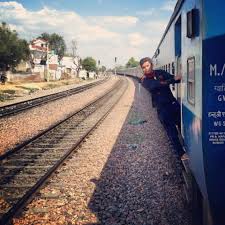 Jalan kereta api machang tempat tumpuan. Travelog Mr Traveller Percuma 30 Pages Tmt Saya Payung Salah Satu Kisah Dalam Tmt Diizinkan Share 100 Ditaip Dengan Menggunakan Aplikasi Whatsapp Ketika Mengembara Di India Oleh Meor Farid