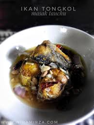 Tak kisah masak apa jenis ikan asalkan namanya adalah masak taucu. Menu Sahur Paling Ringkas Ikan Tongkol Masak Taucu
