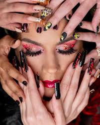 Wats up everyone I'm The curator of this group names Derek and I made this  group to reach out to both photographers, models and people interested in  modeling who wanna network. All