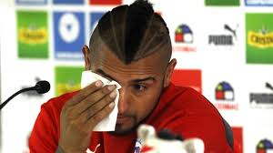 Arturo vidal wurde am 22.05.1987 in santiago de chile geboren. Copa America Juventus Star Arturo Vidal Entschuldigt Sich Fur Autounfall In Chile Eurosport