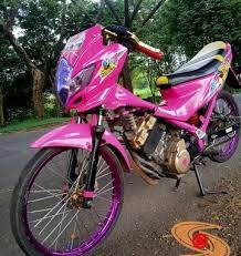 Modif satria hiu, foto modif satria, gambar modif satria fu 150, modif satria 2tak, modif satria r, gambar modifikasi satria fu 150 terbaru 2019 baktikita.com via www.baktikita.com. Modifikasi Satria Fu Warna Pink Alias Merah Muda Brosis Setia1heri Com