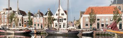 Puedes visitar el oostvaarders plassen o el hoge veluwe, por ejemplo, y explorar su flora y su fauna exclusivas. The Difference Between Holland And The Netherlands Explained Holland Com