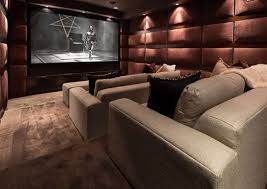 No fakes or overly shopped photos, images must be. 13 Celebrities With Their Own Amazing Home Cinemas The Beckhams Kylie Jenner Robbie Williams More Hello