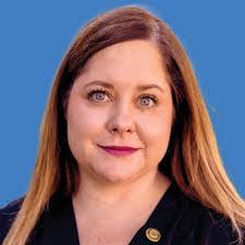 Tara Healy's Instagram, Twitter & Facebook