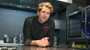 La plus grosse etoile mystérieuse de l'histoire des 12 coups de midi sur tf1 vient d'être remportée ce mercredi 30 janvier 2019 par benoît en salles ce mercredi 12 octobre, l'odyssée, le film de jérôme salle sur le célèbre commandant cousteau promet de vous embarquer dans une folle aventure. Ca Nous Donne Du Baume Au Coeur Alexandre Mazzia Nouveau 3 Etoiles Au Michelin