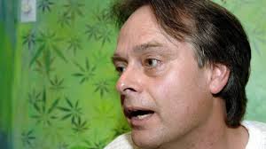Marc Emery plaide coupable