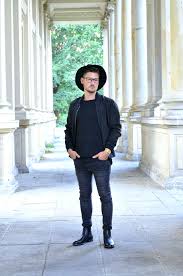 Check spelling or type a new query. Outfit Komplett In Schwarz Mit Chelsea Boots Fedora Hut