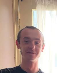 Naam: Bartosz Rydzewski Woonplaats: Tilburg Geboortedatum: 18-07-1999  Lengte: 1,78M Laatst gezien: 28-10-2019 06:00 in Tilburg Maandag ochtend is  hij weg gegaan van huis en tot nu toe is hij nog niet terug