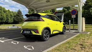 Kallme_sophia's alluring nudity - an invitation to intimacy