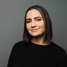 Renee Reddy's Instagram, Twitter & Facebook