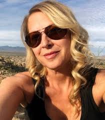 Hoping for a simple hello, but it feels like I'm invisible. 🥺"