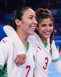 🤎✨ #maquiagem #olhosmarcantes #peleperfeita #batonmouche