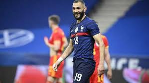 Selon les informations de l'equipe, qui confirme que didier deschamps va rappeler l'attaquant du real madrid, il portera le numéro 19. Euro 2021 Karim Benzema La Revanche Du Banni