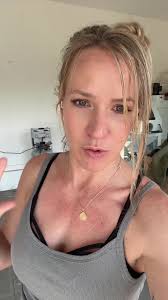 Understanding Sandblasting vs. Laser Engraving Techniques