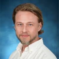 Linda Wojnar's Instagram, Twitter & Facebook