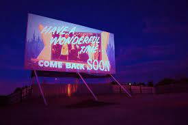 Drive in movie theater wallpaper. Hd Wallpaper United States Henderson The 88 Drive In Theatre Night Retro Wallpaper Flare