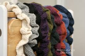 It's perfect for experienced knitters looking for a palette cleanser. Ruffle Scarf Crochet Pattern