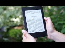 Kindle Paperwhite Review E Reader Beats Ipad Youtube