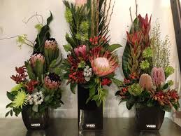 35 Best Fall Flower Arrangement Ideas Tropical Floral Arrangements Creative Flower Arrangements Corporate Flowers