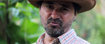 TITULO: TRISTEZA Y DOLOR., COMPOSITOR: Ricardo Chaparro , ARTISTA: Bernabé  campos, con derecho de autor