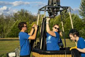 Una nueva generación vuelve a volar en globo