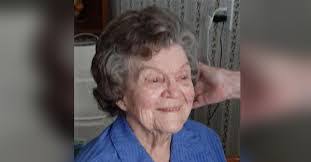 David Highness's Instagram, Twitter & Facebook